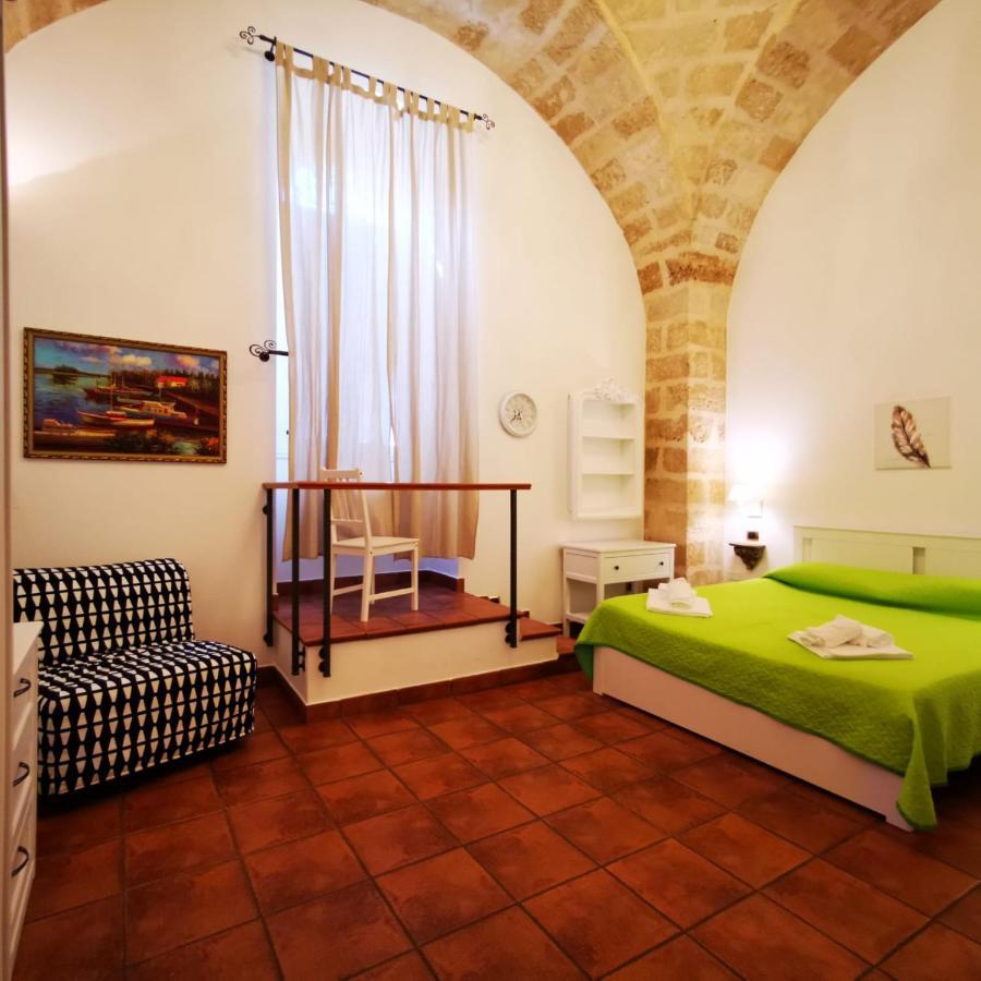 Room N.22 Suite & Apartment Taranto Exterior foto
