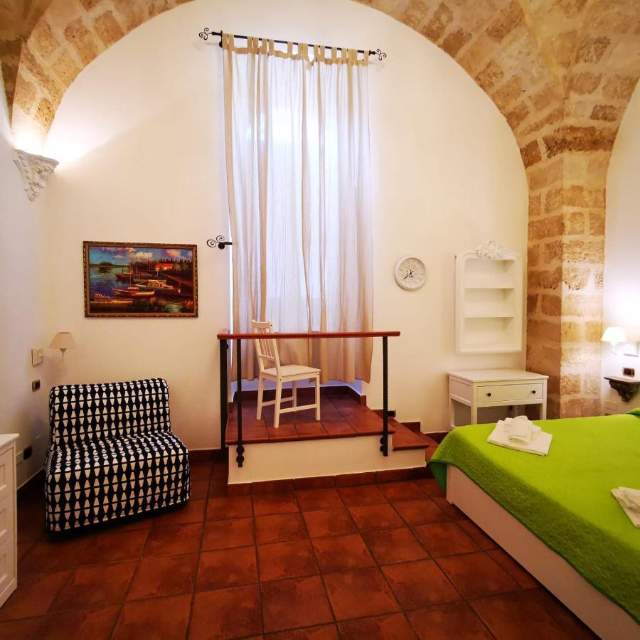 Room N.22 Suite & Apartment Taranto Exterior foto